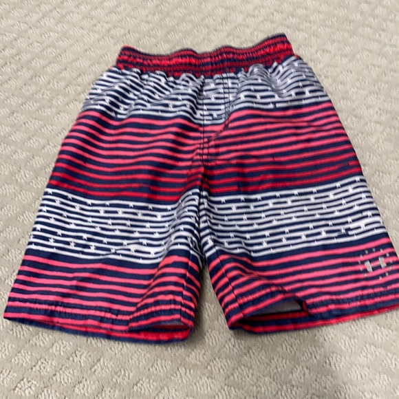 Under Armour Boys size 6 bathing suit - Picture 1 of 1